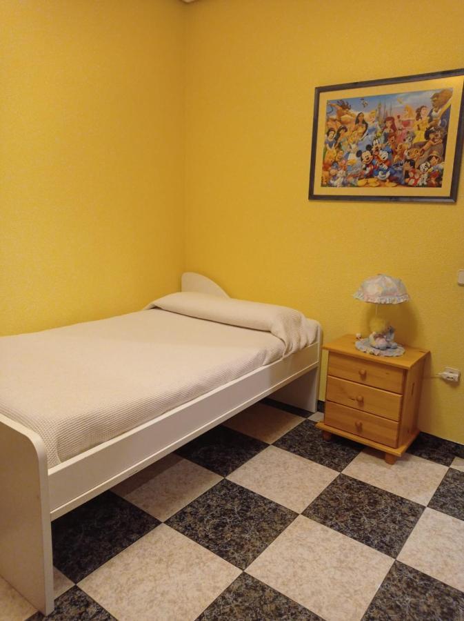 Apartamento Turistico Antigua Universidad อัลมาโกร ภายนอก รูปภาพ