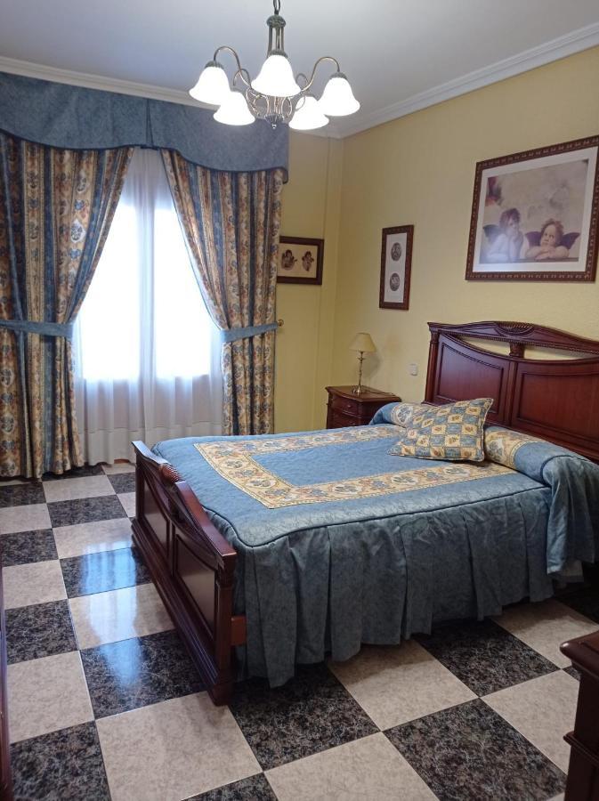 Apartamento Turistico Antigua Universidad อัลมาโกร ภายนอก รูปภาพ