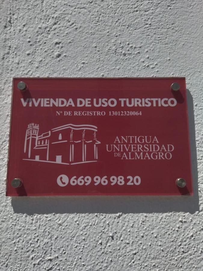 Apartamento Turistico Antigua Universidad อัลมาโกร ภายนอก รูปภาพ