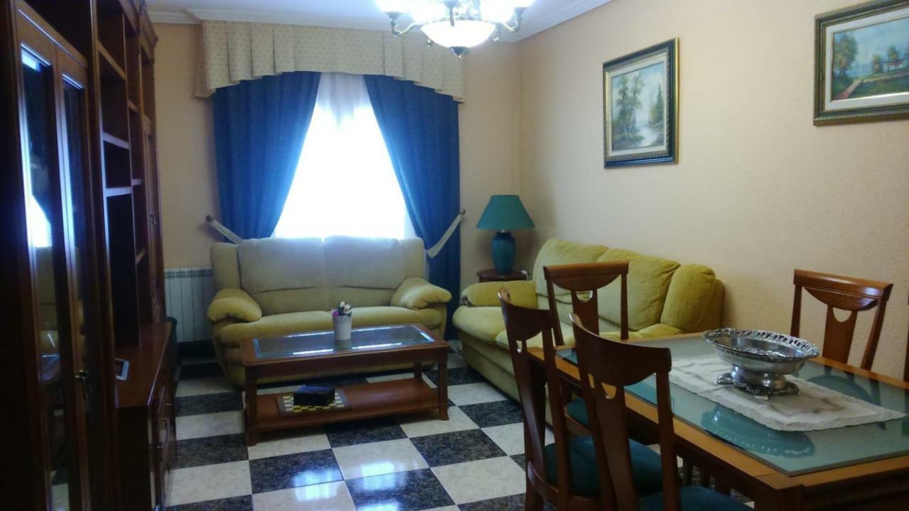 Apartamento Turistico Antigua Universidad อัลมาโกร ภายนอก รูปภาพ
